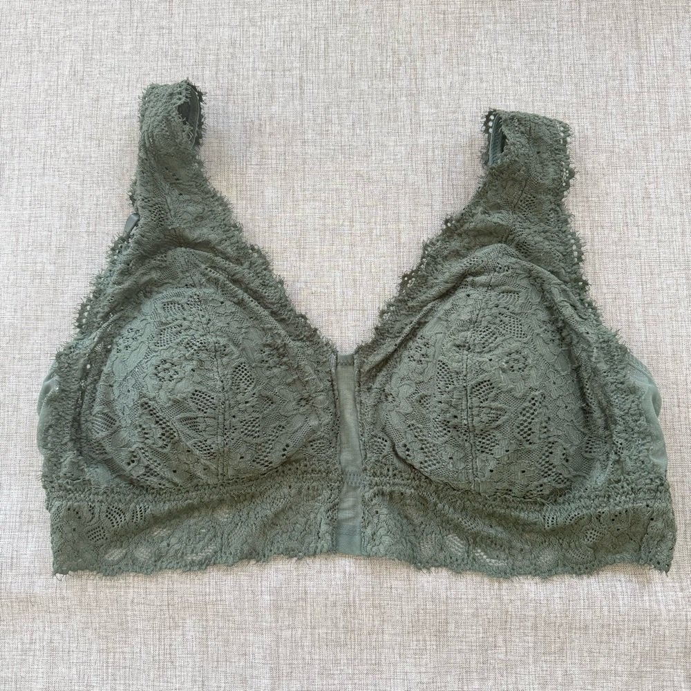 Aerie lace green bralette with removable pads size Medium DD